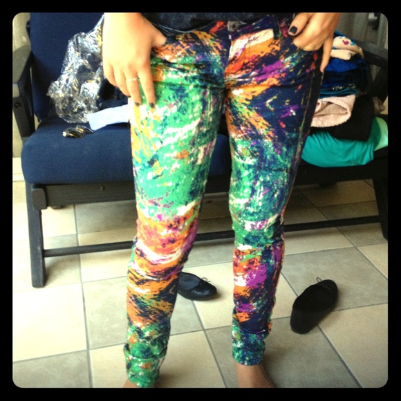 ❌Sold ❌Printed jeans