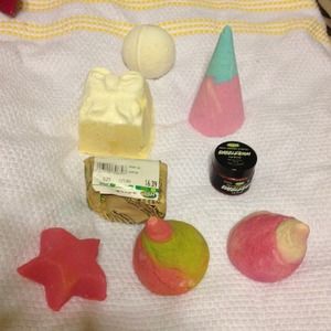 🚫SOLD 🚫Lush bundle for candida7