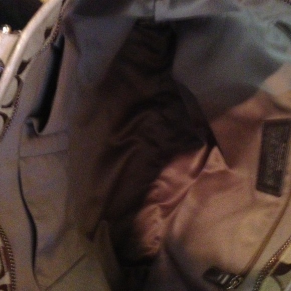 ⛔⛔ SOLD ⛔⛔ Coach Metallic Tote - Picture 4 of 4