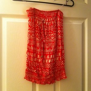 Red with beige pattern strapless shirt