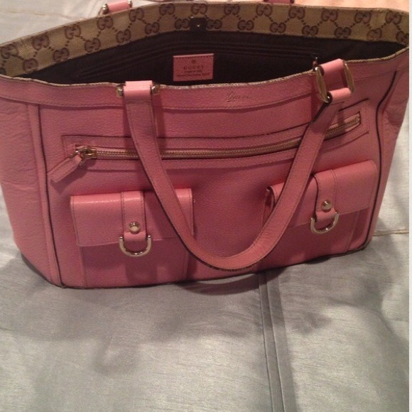 Gucci Handbags - Gucci Pink Handbag!