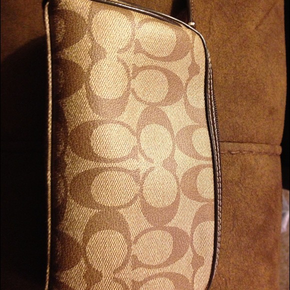 ❤❤Sold❤❤Authentic Coach Makeup Case - Picture 3 of 4
