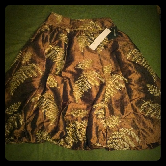 Brown skirt with gold leaf detailing