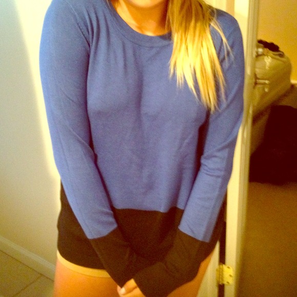 ❌Sold Black and navy blue sweater