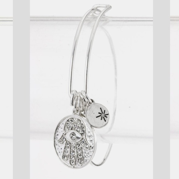 new! hands bracelet