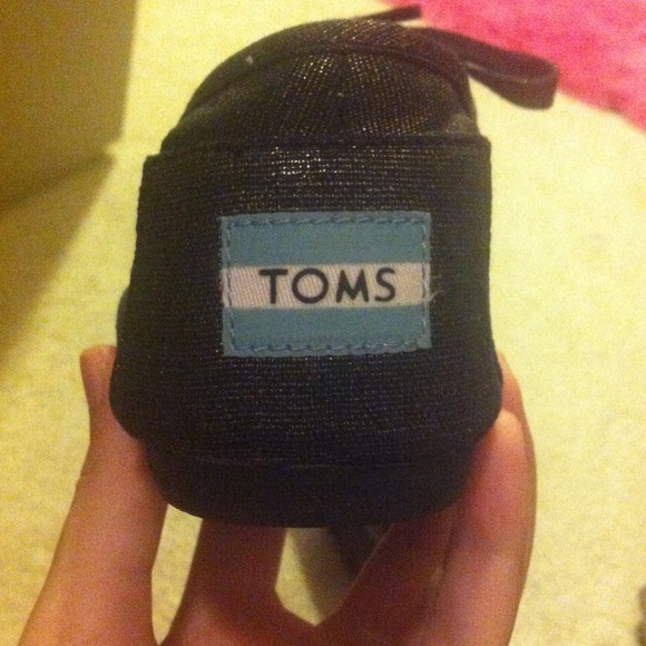 Metallic grey TOMS!! - Picture 2 of 3