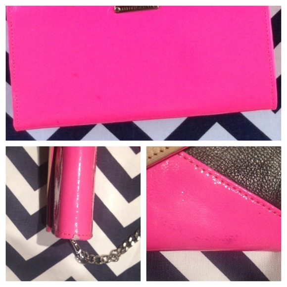 Rebecca Minkoff Bags - CLEARANCE ✳️Rebecca Minkoff Hot Pink Cross Body Rebecca Minkoff Bags - CLEARANCE ✳️Rebecca Minkoff Hot Pink Cross Body