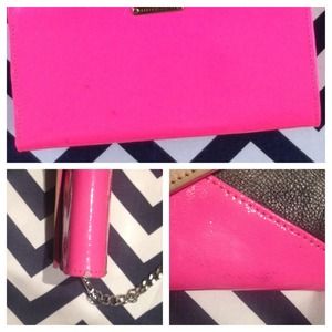 Rebecca Minkoff Bags - CLEARANCE ✳️Rebecca Minkoff Hot Pink Cross Body Rebecca Minkoff Bags - CLEARANCE ✳️Rebecca Minkoff Hot Pink Cross Body