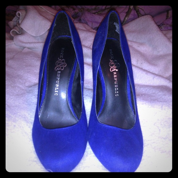 Reduced💟Royal blue heels!