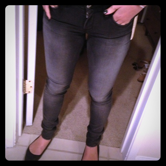 ❌Sold ❌Faded grey jeans