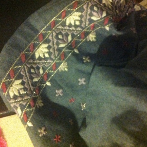 American Eagle Tribal print skirt! - Picture 2 of 3