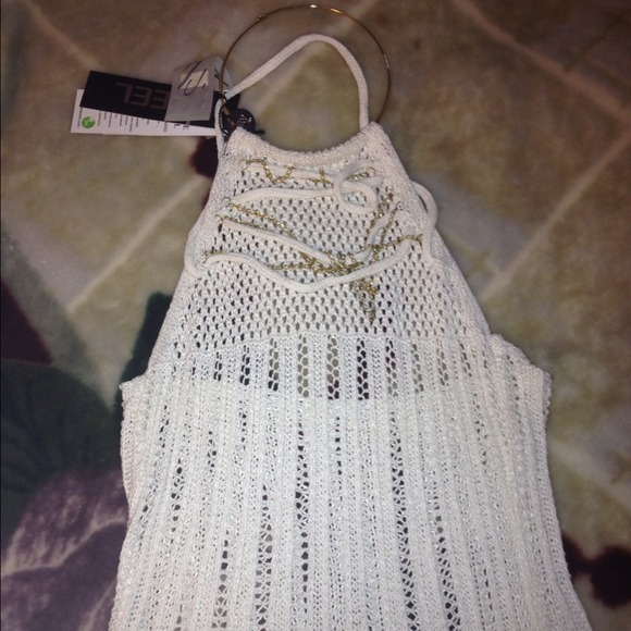 Beautiful white top! New with tag