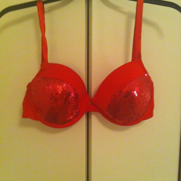 Red sequins bra