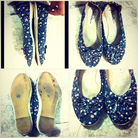 Doll shoes