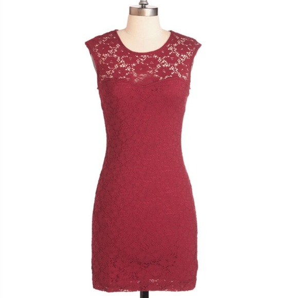 ModCloth Dresses & Skirts - 🎉HOST PICK 🎉 "Ruby Blooms" Red lace dress