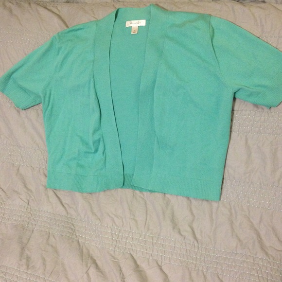 *sale* green shrug
