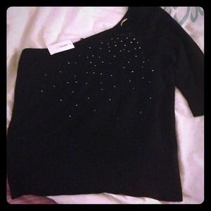 One shoulder sweater