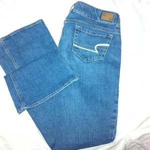 AMERICAN EAGLE artist boot cut pair of jeans!