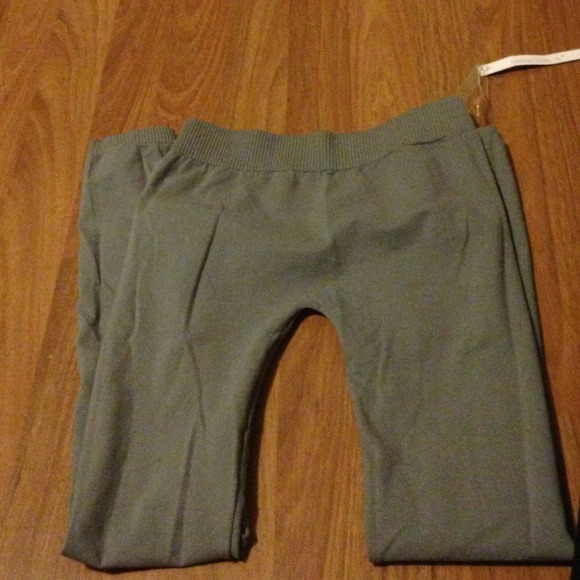 Grey leggings