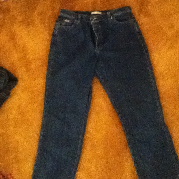 Lightly used jeans straight leg