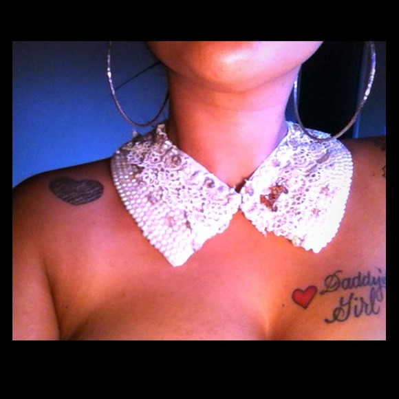 Pearl collar necklace & stud necklace bundle