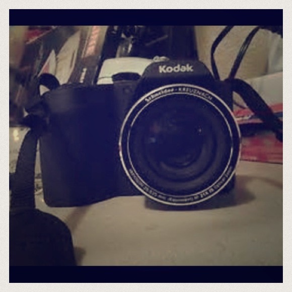 Kodak Camera ( zoom x 21 )