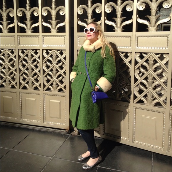 Meet your Seller-Shopaholic-fashionista!!!
