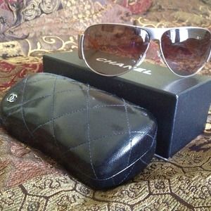 📍SOLD📍CHANEL Aviator Sunglasses