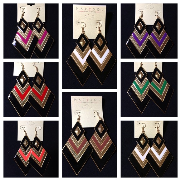 Simple Chevron Earrings - Picture 1 of 1