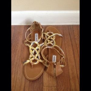 Steve Madden gladiator sandals size 11