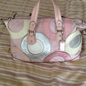 ❤Coach❤Gorgeous pink handbag