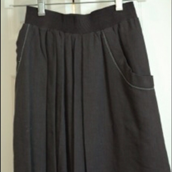 💢SOLD💢Leifsdottie navy skirt