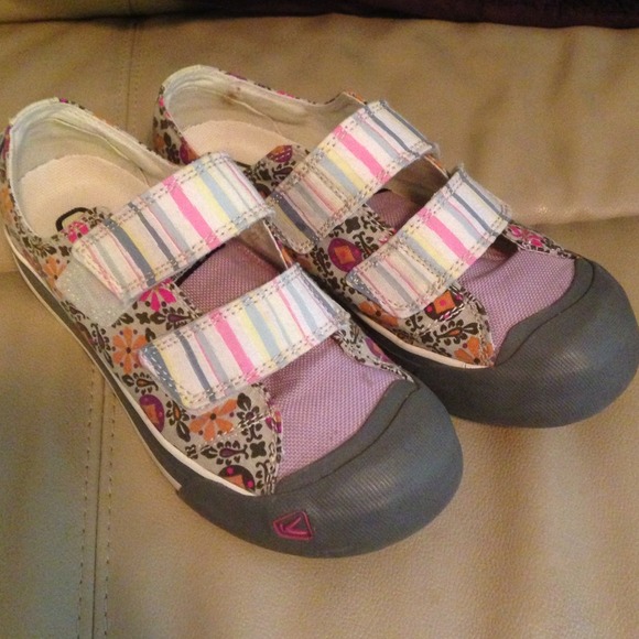 Keen sneakers reserved!