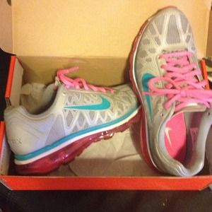 Air Max 2011 Neon Pink Turquoise Metallic 6 boys