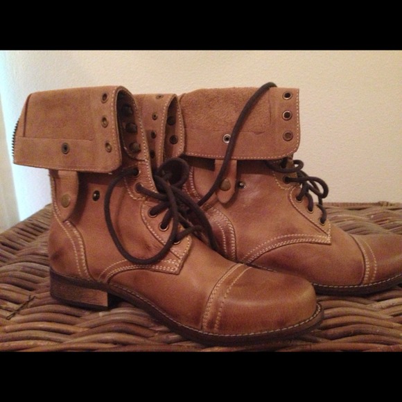 Diba Brand New Military Boots