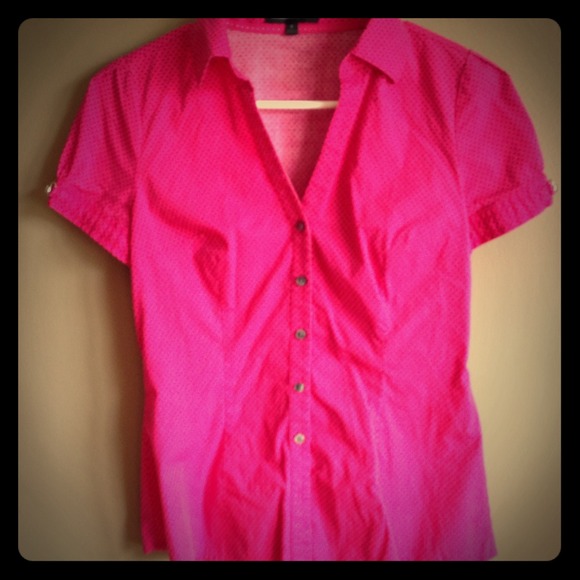 ✨Sold✨ Bundled Express button up top