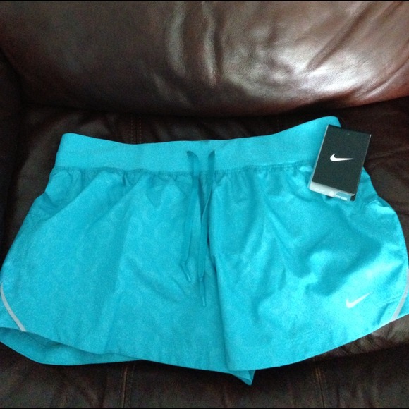 New Nike Dri Fit Shorts Womens Medium Blue