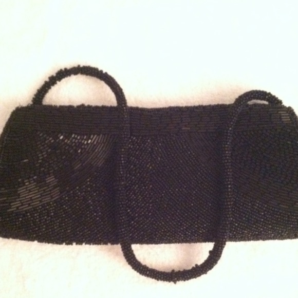 Beaded evening clutch w/strap