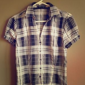 ✨Sold✨ Express button up plaid top