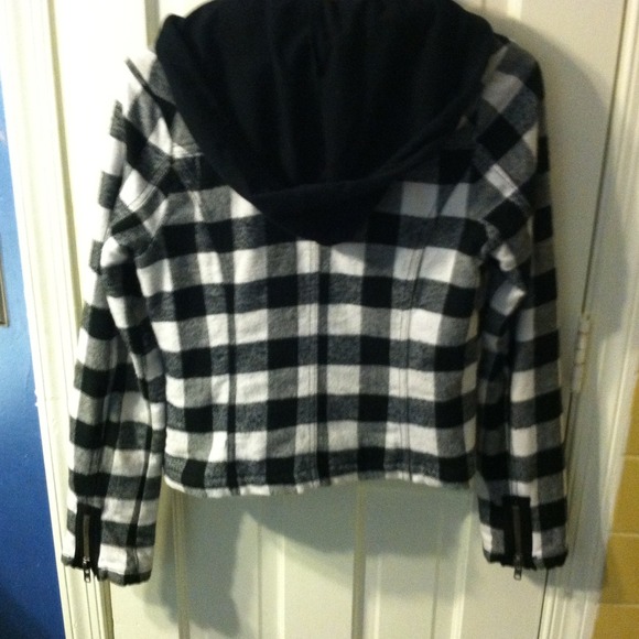 Maurice's black and white fabulous jacket! - Picture 4 of 4