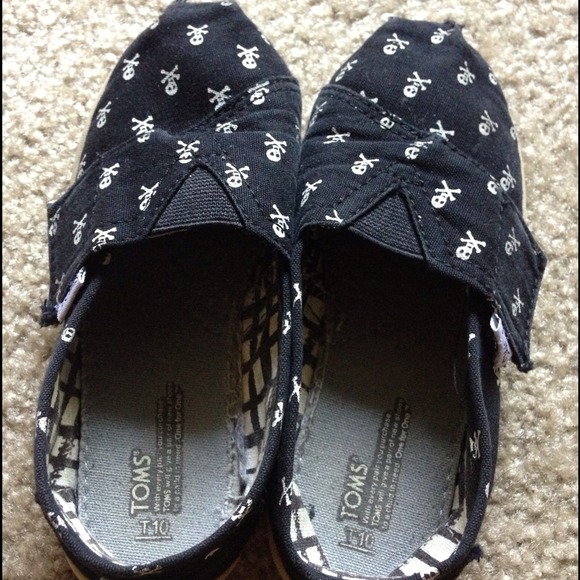 ⛔️SOLD⛔️ Toms for Toddler Boys