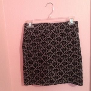 WORN ONCE: body con skirt