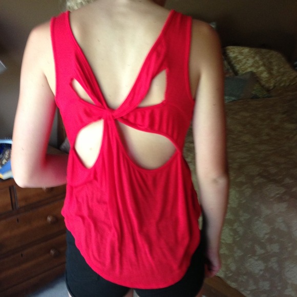 Tank top with cut out back!