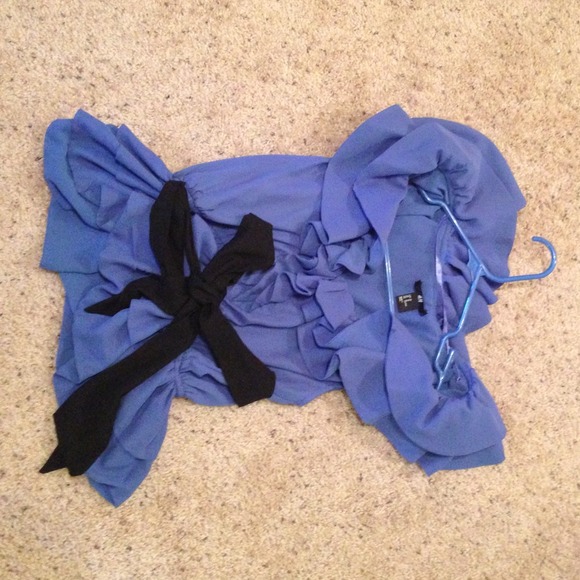 H&M ruffle top