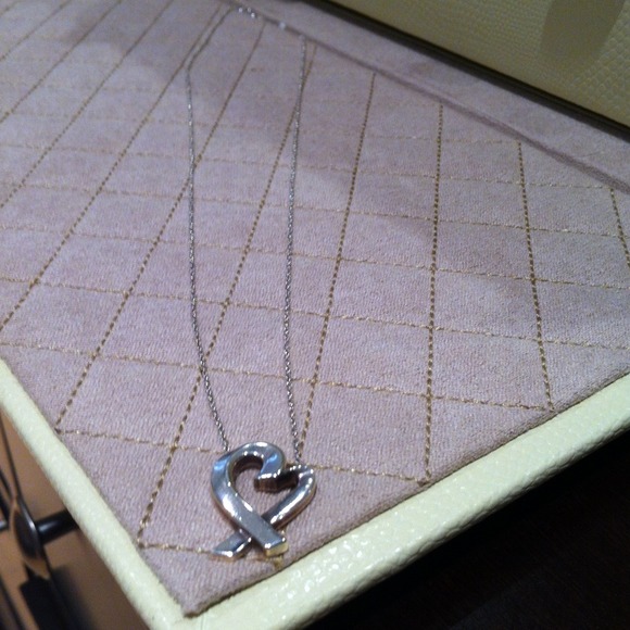 Tiffany & Co Paloma Picasso Loving Heart Necklace - Picture 2 of 3