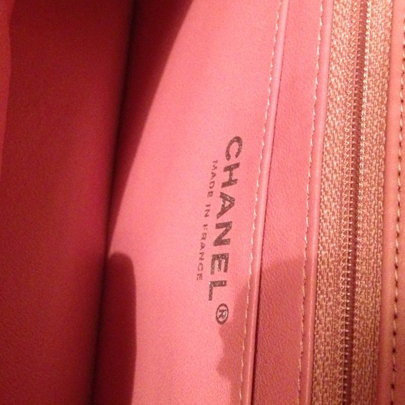 Authentic lamb skin pink crossbody - Picture 2 of 4