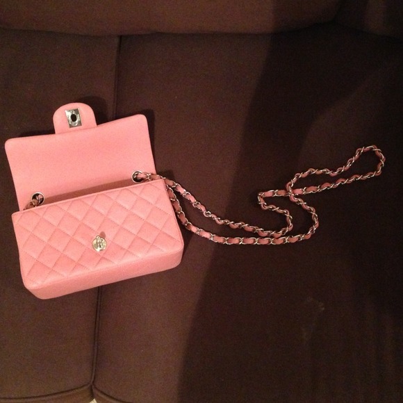 Authentic lamb skin pink crossbody - Picture 3 of 4