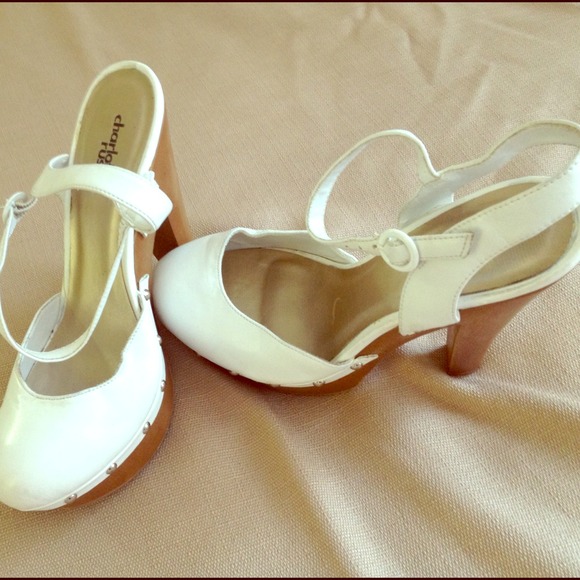 Gorgeous chalotte russe size 81/2