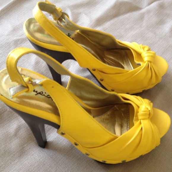 Yellow cupid* heels
