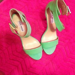 *REDUCED* Marlenee Steve Madden Shoes